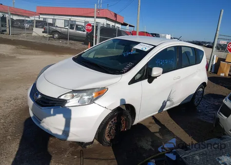 2015 Nissan Versa Note S Plus z USA, uszkodzony, nr VIN 3N1CE2CP0FL368888